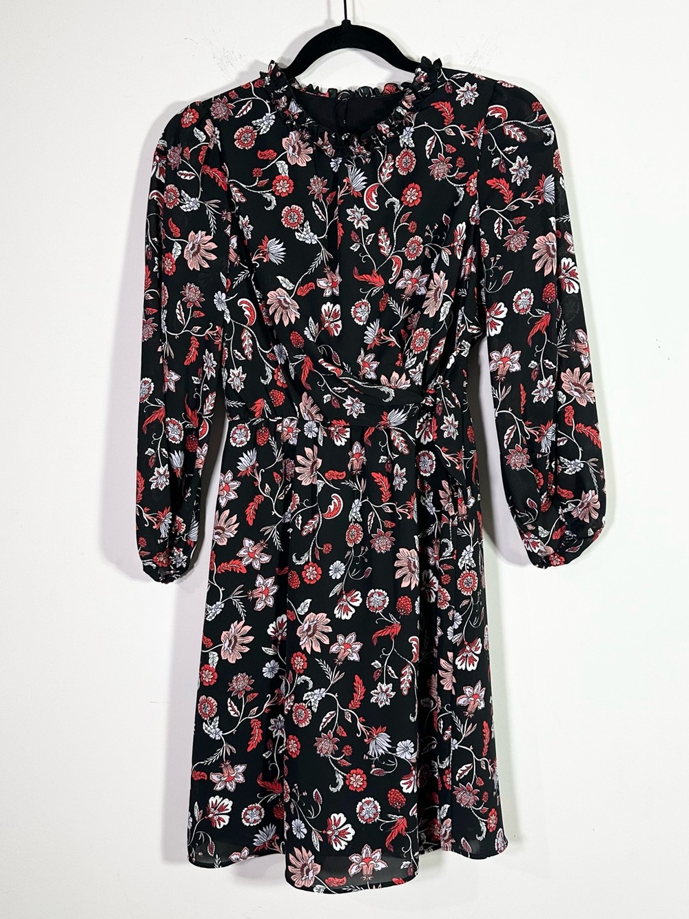 Banana Republic Black Red Floral Long Sleeve Crewneck Mini Dress